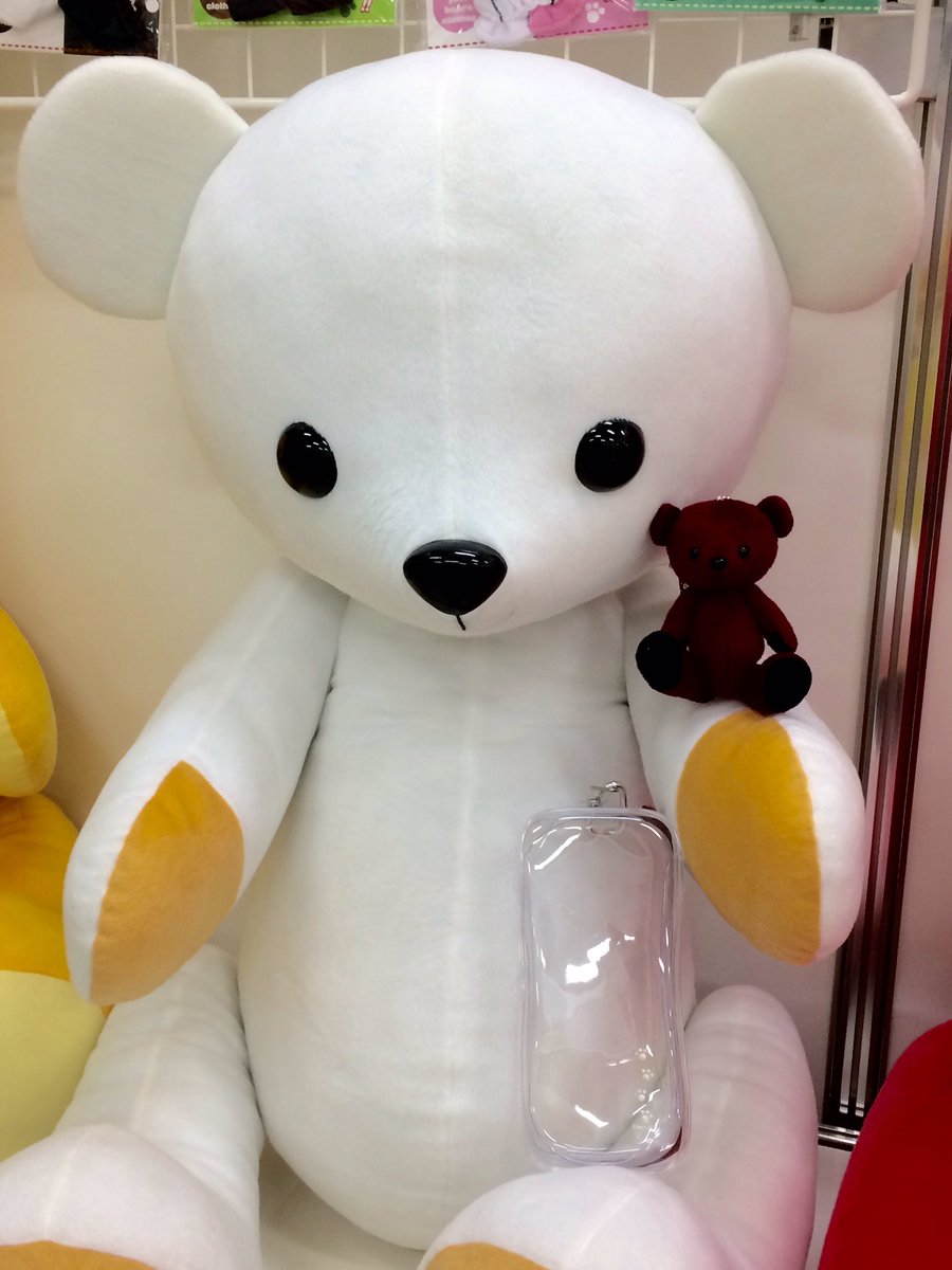 くまめいと情報局 くまめいと Agf くまめいとオンリーショップ限定 ぬいぐるみマスコット柘榴 おでかけポーチ 柘榴 後ろのきんぐくまめいとは展示用のものになります アニメイト横浜 札幌で販売したものと同じものになります Agf16
