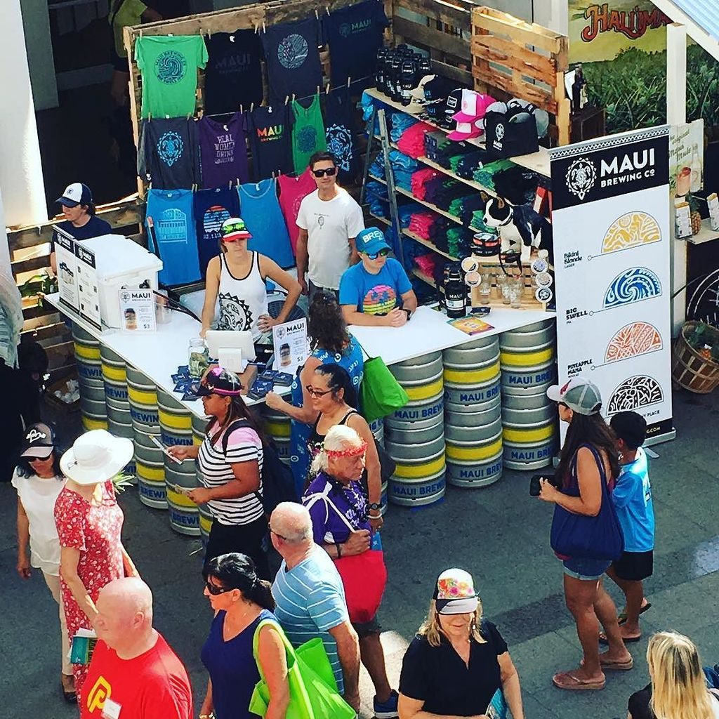 AMauiBlog's tweet photo. View from above ... I spy the @mauibrewingcompany booth here at #mimcf2016 https://t.co/GcHJ6xQLj9