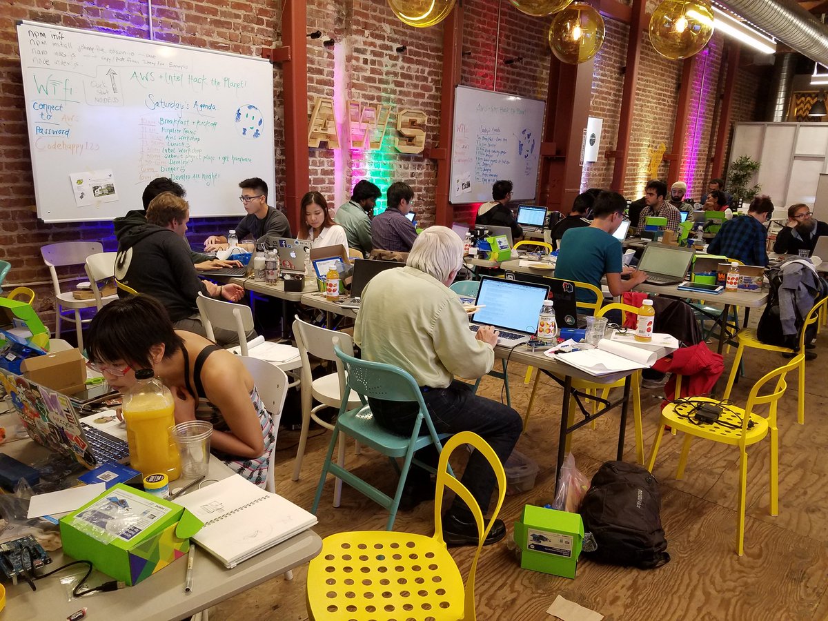 __th3v01d__'s tweet photo. Some serious efforts to save the planet with emerging IOT:-) @AWSstartups @intellot @hacksterio #HackThePlanet https://t.co/SJeaa2x9jP