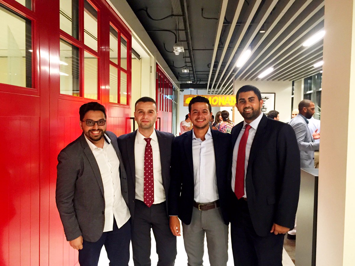 CBC_DXB_NE's tweet photo. A fave pic from Sept's CBC #EmergingLeaders Series. Can't wait for the next one Nov. 9th! To register, visit https://t.co/LMlphweOh1 #dubai https://t.co/OqzHrQ6SoC