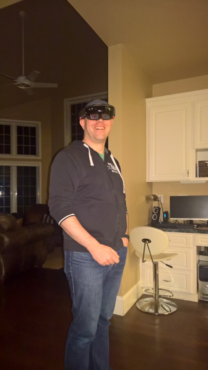 _Tillmann's tweet image. Quote of the Day: Where did I leave my Internet Explorer? Ah, there he hangs... @FrankGeisler #sqlmännerwg