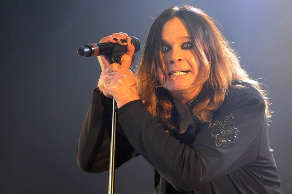 Black Sabbath Bubar, Ozzy Osburne Siapkan Album Solo Terbaru bit.ly/2fKrKc6