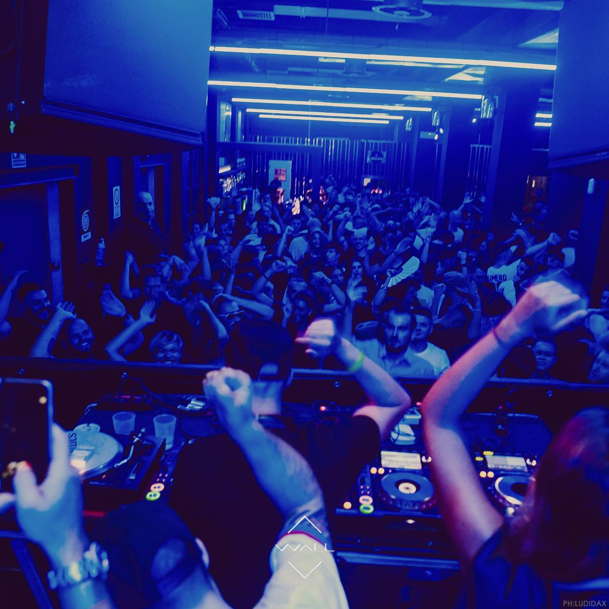 wallmilano's tweet photo. Tonight @MarcelloCarozzi at #WALLMilano for #ResidentNight
#FreeEntry https://t.co/jm2ISuhRZm