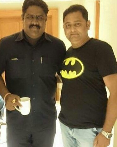 SinghRowdysingh's tweet photo. #HappyBirthday to #ShreeTele
One of Best / Personal #Bodygaurd of @akshaykumar sir @mrsfunnybones
A pic click with him fell me proud
. https://t.co/S6lLASQIwL