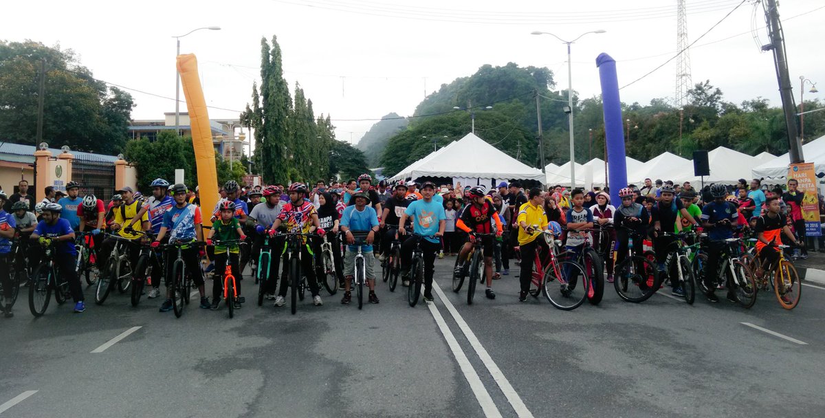 ZahirShari's tweet image. Car Free Day sempena Jelajah Forum &amp;amp; Ekspo Mampan Perlis 2016
#asingkan #IndahkanMalaysia #MampanPerlis2016