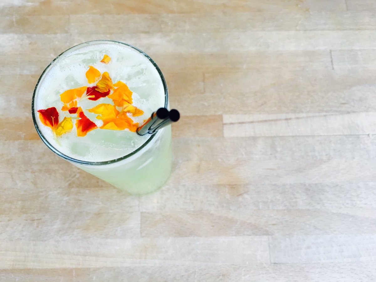 GraceFullPlate's tweet photo. Beautiful fall Gardener's Collins cocktail from @spuntinodenver. Marigold petals garnish the top! https://t.co/1jJZ1ParHb
