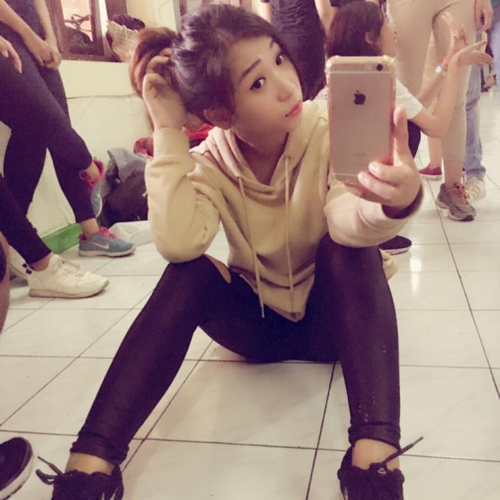 MOMOII_II's tweet photo. Come hangout with me on #BIGOLIVE. https://t.co/7bz6mXaLIf https://t.co/TU3w42nffH