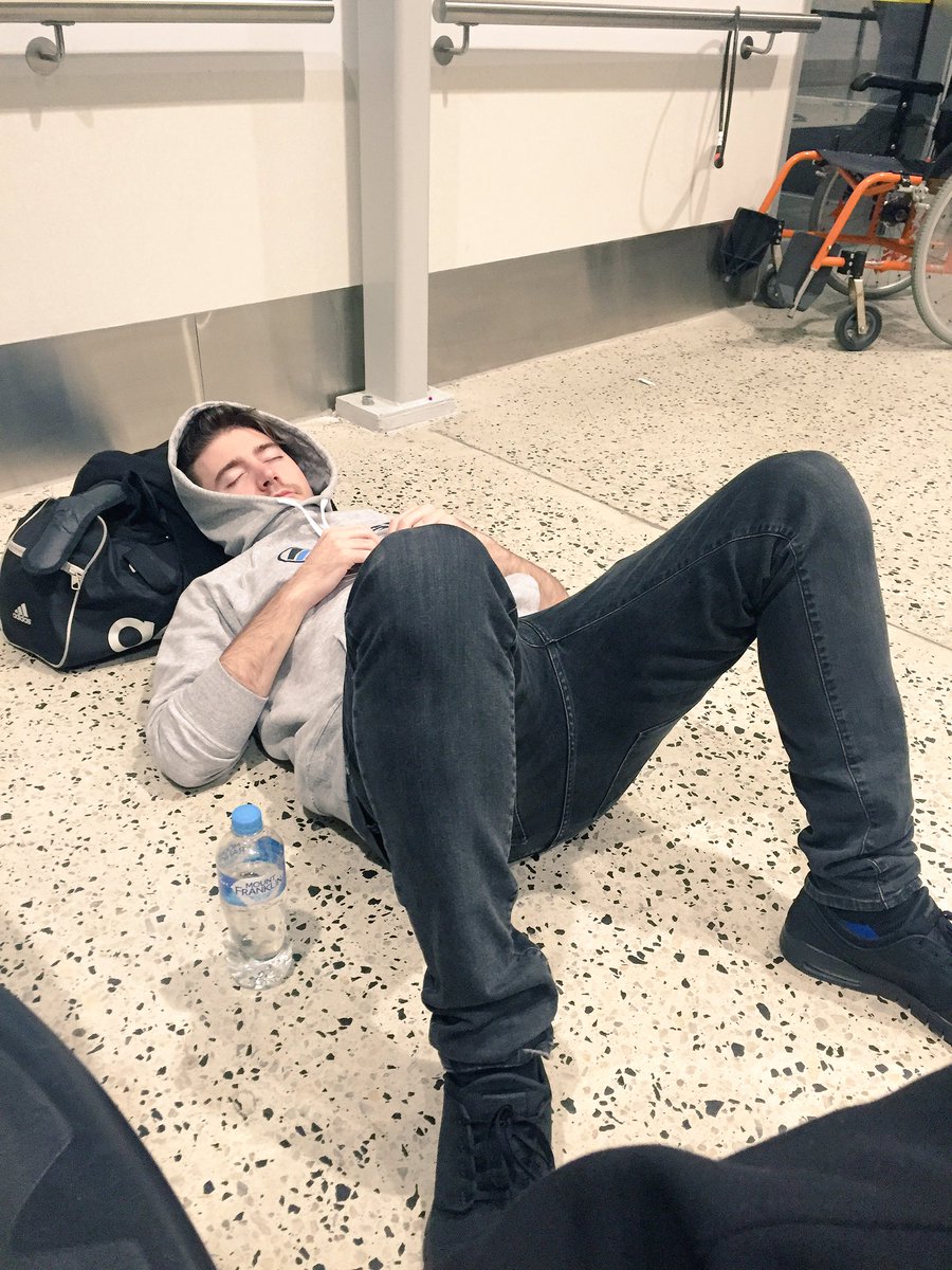 EmiryClare's tweet image. Well after a busy weekend at @PAXAus I think it's safe to say that Chard is ready for a good rest 😲