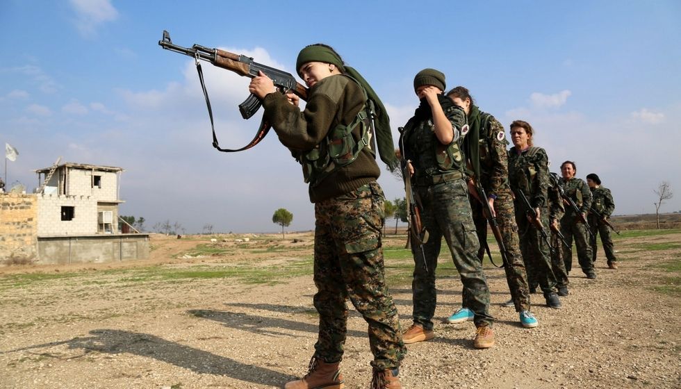 conflicts2016's tweet image. МЕЖДУНАРОДНАЯ КОАЛИЦИЯ ОБЪЯВЛЯЕТ О НАЧАЛЕ ОПЕРАЦИИ ОСВОБОЖДЕНИЯ РАККИ ИЗ РУК ИСЛАМСКОГО ГОСУДАРСТВА.
vk.com/wall390314409_…