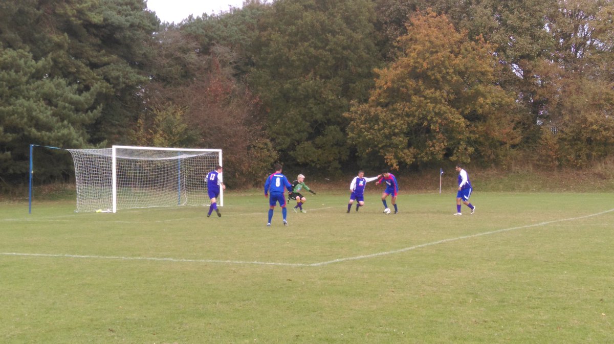 OxfordshireFA's tweet photo. COUNTY CUPS | Greater Leys taking on @TheDogandGunFC in the #OFASundayCup this morning - plenty of goals before HT
#Respect https://t.co/TuTEQ8rDlV