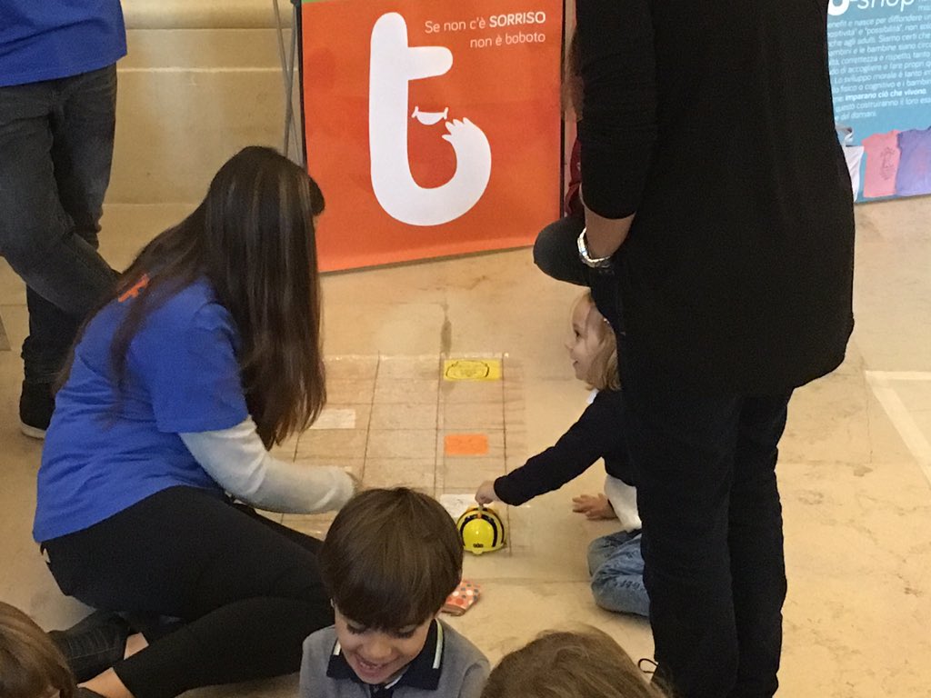 Piersoft's tweet image. Investiamo sul loro presente per costruire il futuro di tutti @CoderDojoLe @coderdojo @msalvaeng @Iliana_Morelli @ADelliNoci