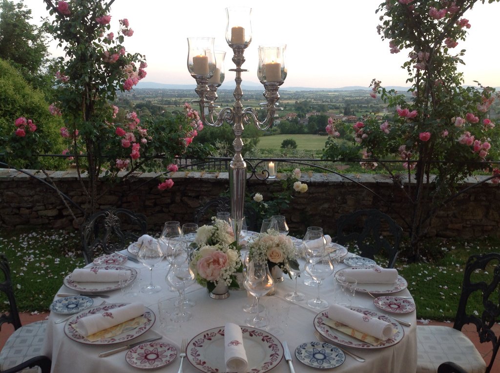 SunWedding's tweet photo. Best location for exclusive wedding venue in Tuscany @Ilfalconiere #cortona #wedding #silviabaracchi @SilviaBaracchi https://t.co/qALsF9YWms