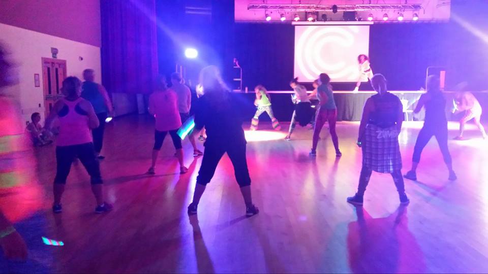 KathyM2016's tweet photo. Dorset Divas out in force yesterday #projectfit2016 @clubbercise Thanks to @HenderZumba for letting us dance with him! #rabbitsinheadlights https://t.co/8zwC7ubNJY