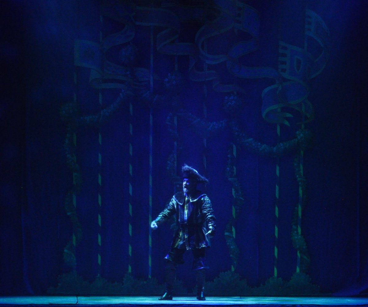 cchjnb's tweet photo. We hear of the villainous Norman the Nasty, Sheriff of Nottingham (#GrahamHopkins)
#RobinHoodPanto @joburgtheatre https://t.co/NVzbNxSYJI