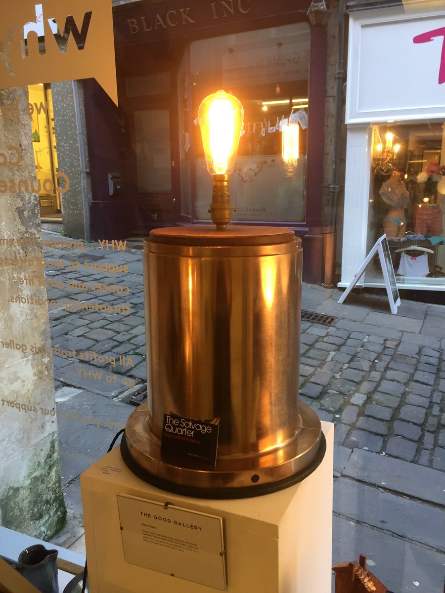 Shaun Evans' stunning lights are now illuminating The Good Gallery in style.