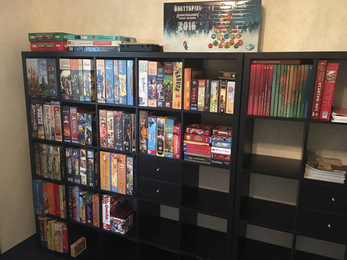 Muerker's tweet photo. @Brettwelten Vor einigen Tagen neu eingerichtet und noch nicht ganz fertig! #gamewall https://t.co/NOSPg9JRmU