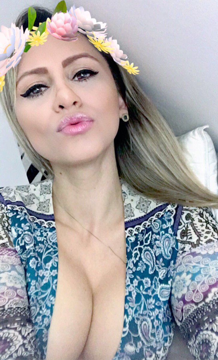 it_katy's tweet photo. 😘 https://t.co/mEylEYJtQQ