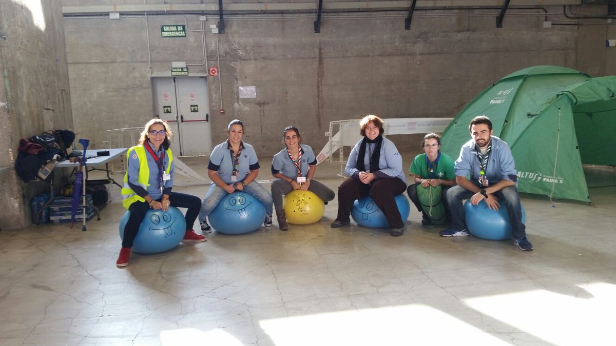 scouts_edm's tweet photo. Preparados... listos....Comenzamos el domingo en la #semanainfancia en el Pabellón de Cristal de la Casa de Campo en #Madrid https://t.co/YQXXvBZbKC