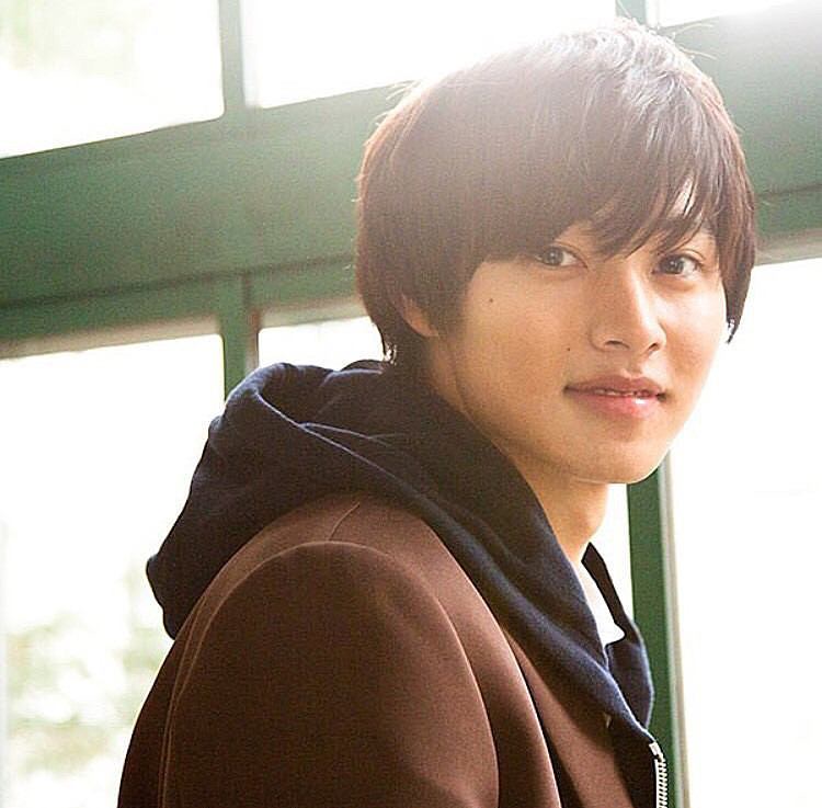kentosusu_love's tweet photo. みなさんはどちらの賢人くんが好きですか？？💗💗

ヒロイン失格→いいね
orange→RT
どっちも!→いいねとRT

ちなみに私はorangeの賢人くんが好きです！💖💖
#山﨑賢人 https://t.co/Kc7TPCuTYl