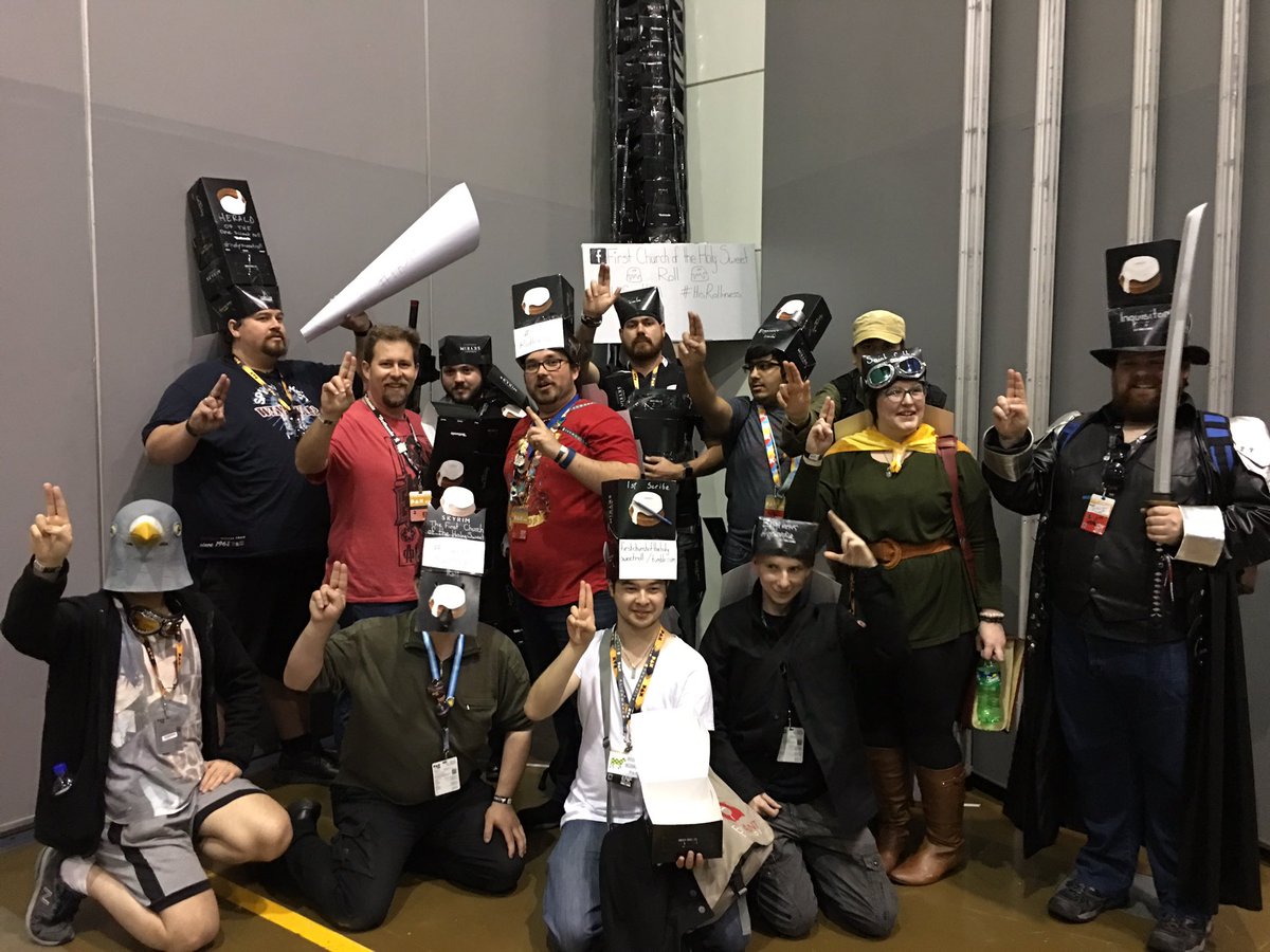 FurySevenSix's tweet photo. ...and on the 3rd day a new religion was formed, an empire grew and greatness began #HolySweetRoll #HisRolliness #Bethesda #Skyrim #PAXAus https://t.co/GyVA5vkDTq