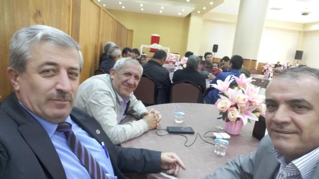 POSTACI1953's tweet photo. ÜYEMIZ FEYZULLAH KÖROĞLUNUN ÇOCUĞUNUN DÜĞÜN MERASİMİNDEYİZ.ALLAH MESUT ETSİN https://t.co/DRJJek3FbN