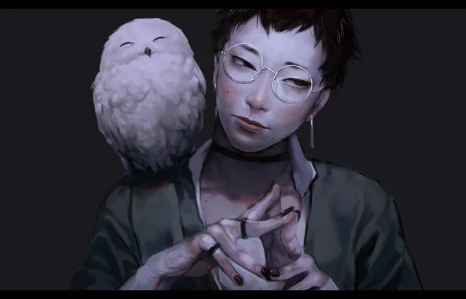 黒髪短髪で一重で吊り目で丸眼鏡の中性ぽい容姿の少年って凄いかわいいって思うんだけど自分の絵だと微妙だな〜って気持ちが白フクロウの笑顔で全てどうでも良くなった、という絵です。 