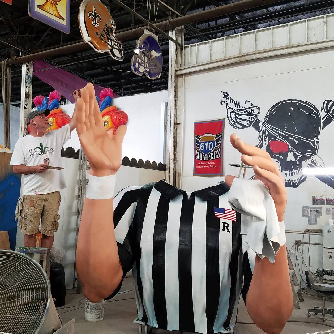 There are always those games where it seems like the ref is missing his head! Photo: properpc via Instagram #NOLA