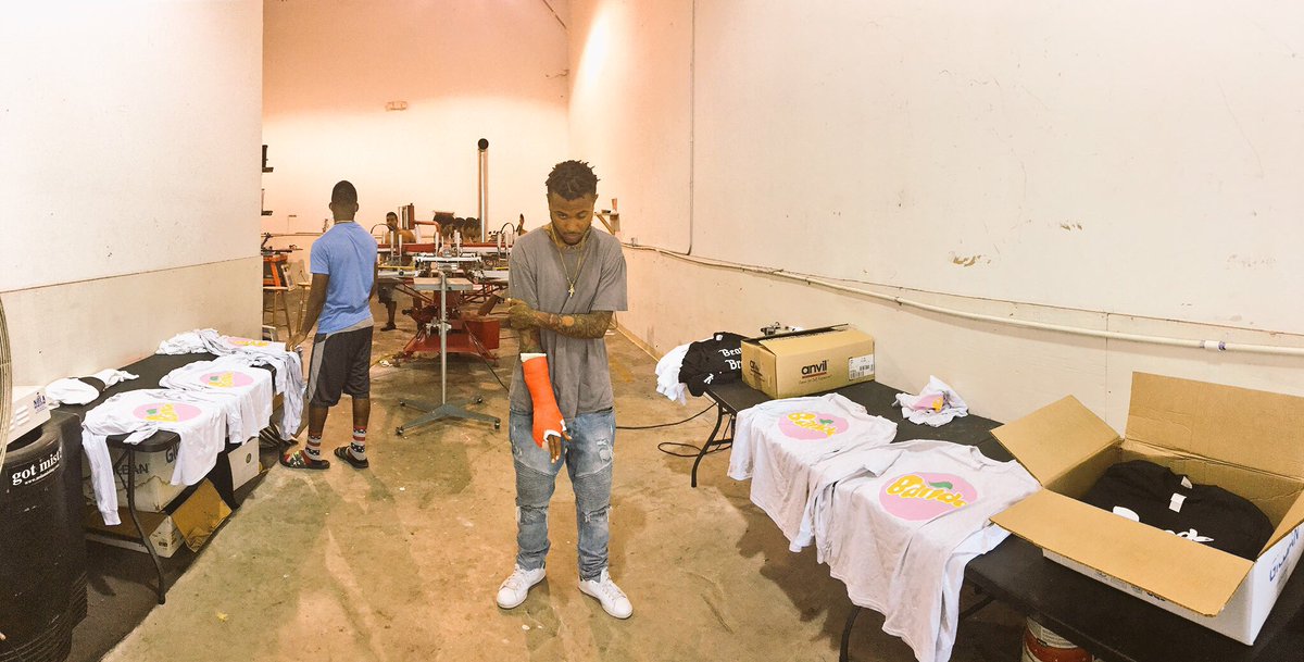 lootylootylooty's tweet image. #MOA4 Presented by @Larixkiegod | 11/15 📍1151 S. Rendon St. | @bigninowavey 🌊🏚 LIVE

#InNolaWeTrust ⚜️ #TRAPWAVE @ivolifestyle 💱