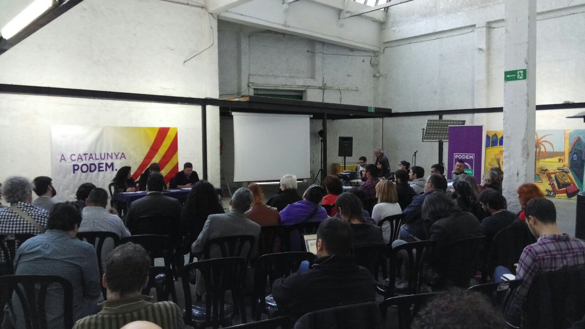 podem_cat's tweet photo. Ara reunió de SGs de @podem_cat en 
el procés de debat sobre el nou subjecte polític català. Seguim! https://t.co/0xdpuluLUS