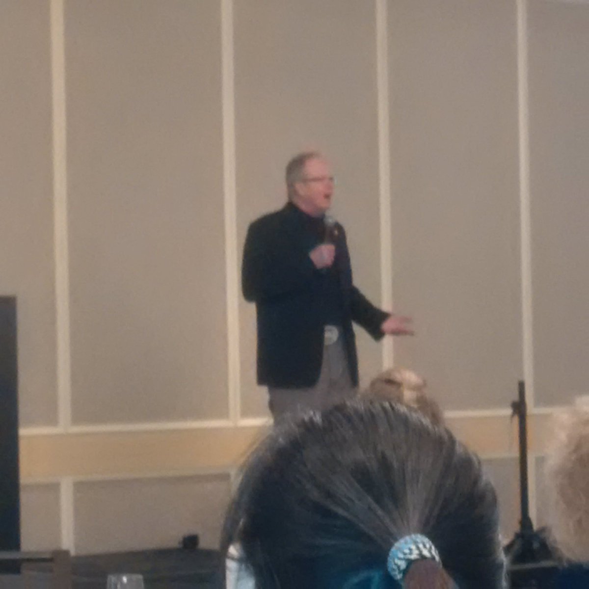 DrAlexMClark's tweet photo. Delegates getting back to nature...Brian Keating: amazing #MSWCNSA keynote with serious messages for living life wild https://t.co/LGXwuP6HIQ