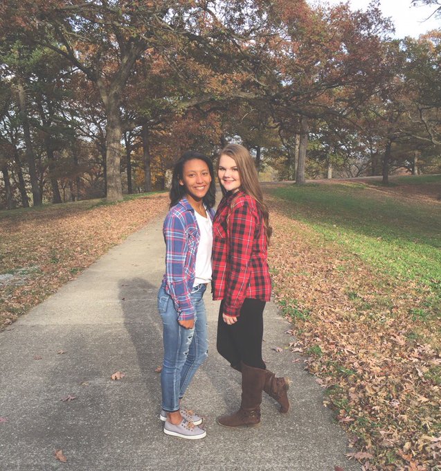 late but ehh we still look cute af🤗 https://t.co/SvaDrfNjUR<a href="/tag/newprofilepic"class="tags"><span>#newprofilepic</span></a>