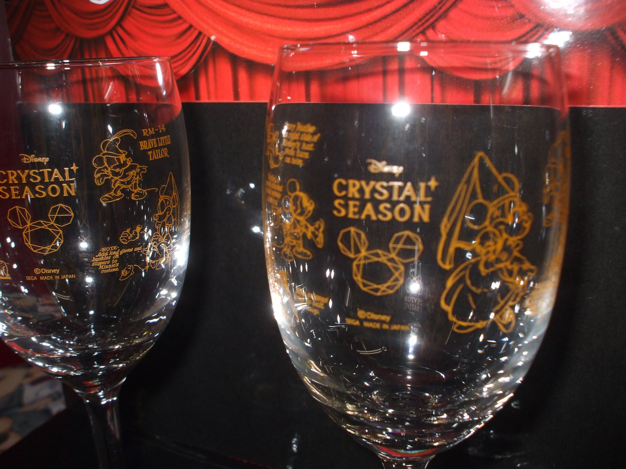 おたいち 加古川店 アミューズ ｄｉｓｎｅｙ ｃｒｙｓｔａｌ ｓｅａｓｏｎ ｐｍペアグラス お洒落で可愛いペアグラス投入しました V ミッキー ミニーとプーさん ピグレットの２種類あります ディズニー グラス おたいちアミューズ