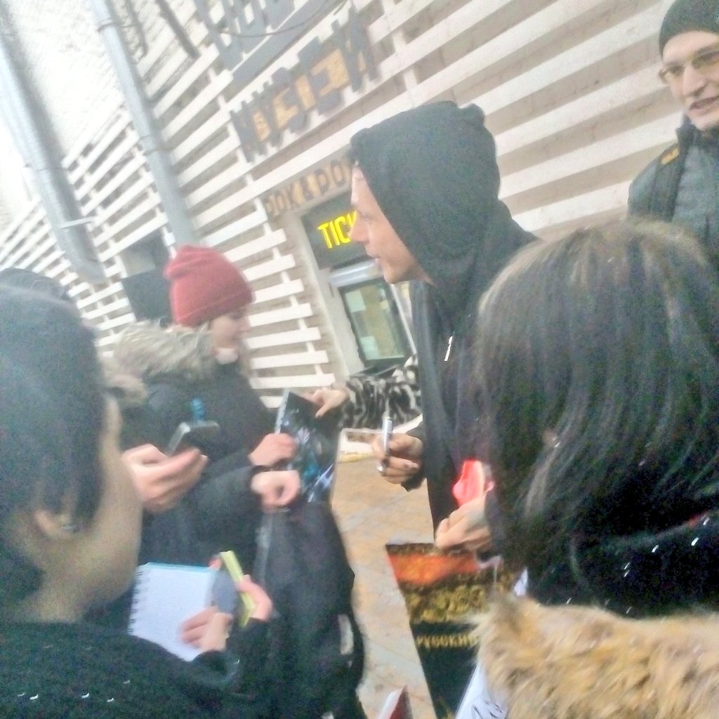 neu_ans's tweet photo. Thank u.I will wait for u soon again in Russia.It was fucking amazing concert💥I love u @AndreTheVirus @edseldope @AceySlade1 @raccishayhart https://t.co/kNRPqqarJg