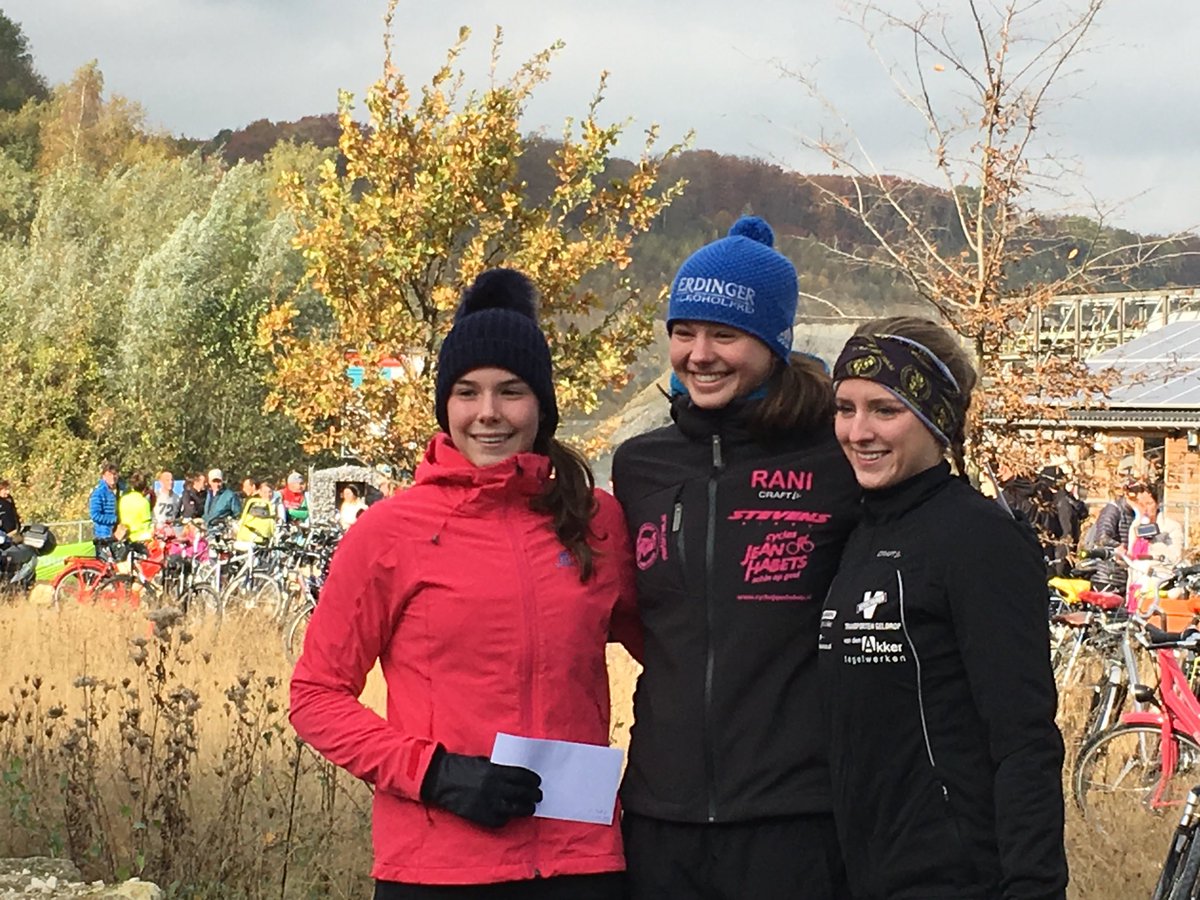 raniskrabanja's tweet photo. Even het visitekaartje van het NTC afgegeven 😜 winst in de eerste cross van het seizoen #NTCtriathlon https://t.co/llGj7b91N3