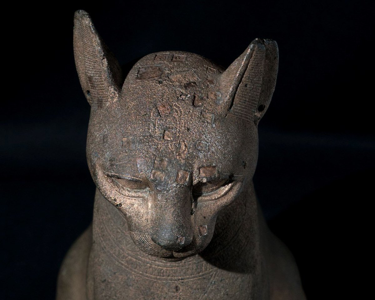 This bronze statue had one job: to carry a prayer between the earthly realm and the divine. #giftsforthegods