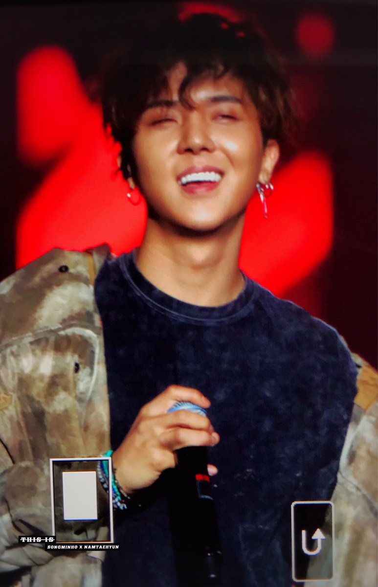 오랜만에 잘생긴 사람 봐서 시력이 3.30 정도 좋아졌음이 분명하다 👁👁✨ #송민호 #songminho #mino