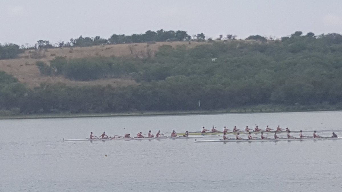 KingEdVIISchool's tweet photo. #RedRowing #GautengChamps @KingEdVIISchool 1st 8 GOLD!! #REDCHAMPS #GOSCHOOL https://t.co/gVkrYEWIpP