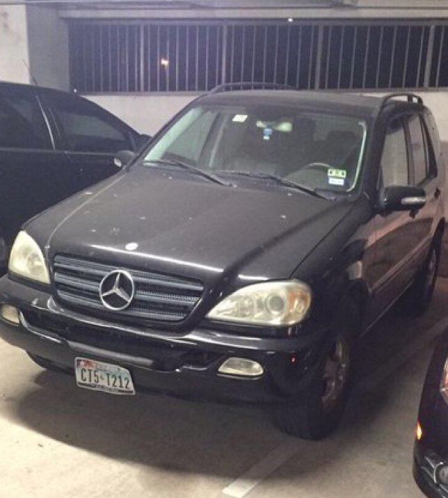 CauseWereGuys's tweet photo. This the kinda Benz chicks be driving when they post pics of the steering wheel, but never the car. https://t.co/8ZWm922G1v