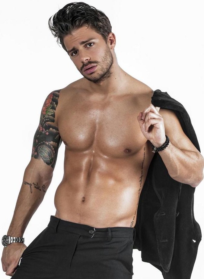 CwlMt_GXUAAGR5c?format=jpg&name=medium