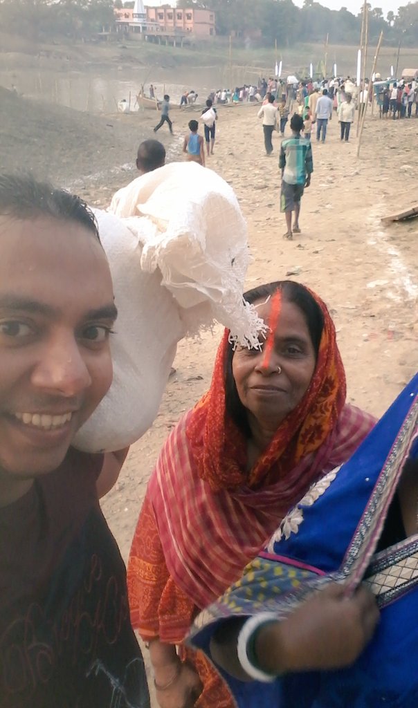 rahul_coolamy's tweet photo. #HpyChath2016 #Bhagalpur #Champanagar #Bihar evening https://t.co/sB70W7ZFGi
