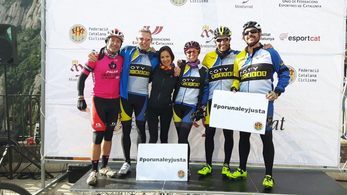 alargala's tweet photo. #porunaleyjusta #helloCoty Great day climbing one of the most amaizing mountains of Catalunya with my friends/col·legues from Coty! 😊 https://t.co/1PbXnTIctM