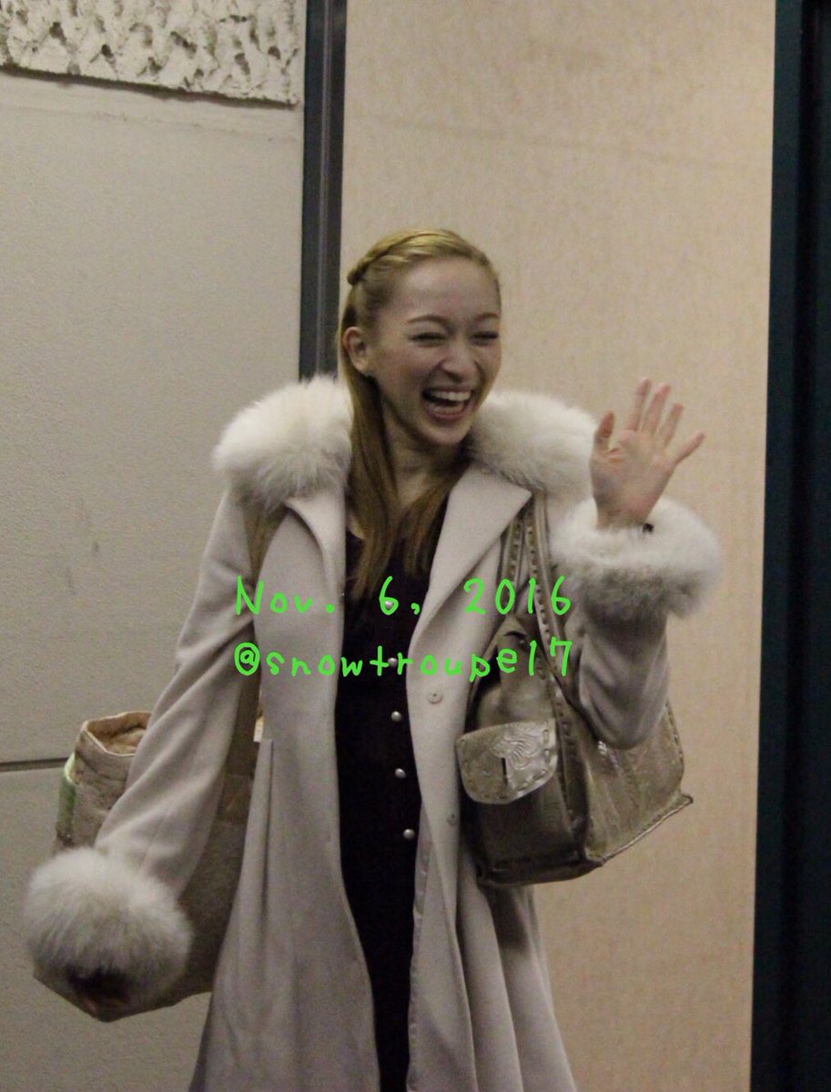 雪ん子まーみー ケイレブgh 宝塚 前楽 出 月城かなとさん 永久輝せあさん 有紗 瞳さん 縣 千さん やっぱり夜の撮影は難しいですー