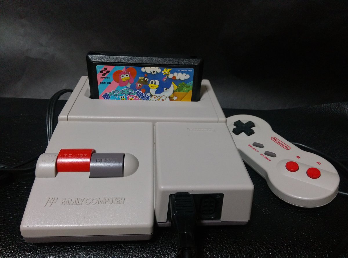 りょう もと朱 Pa Twitter 夢ペンギン物語 ペンギンのペン太が彼女の為にやせるアクションゲーム 体重を痩せ薬で減らして食べ物を避けながら時間内にクリアしなければならない ステージ達成してもノルマの体重になっていなければゲームオーバーです ダイエット