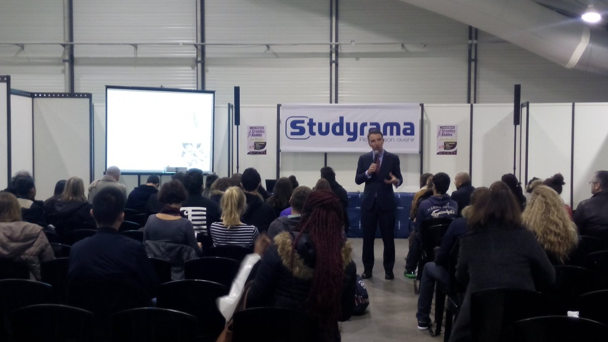 ESCE's tweet photo. Début de la conférence de Christophe Boisseau ! Venez nombreux @s_grandesecoles #ESCE #BusinesSchool https://t.co/YgHgig6PIN