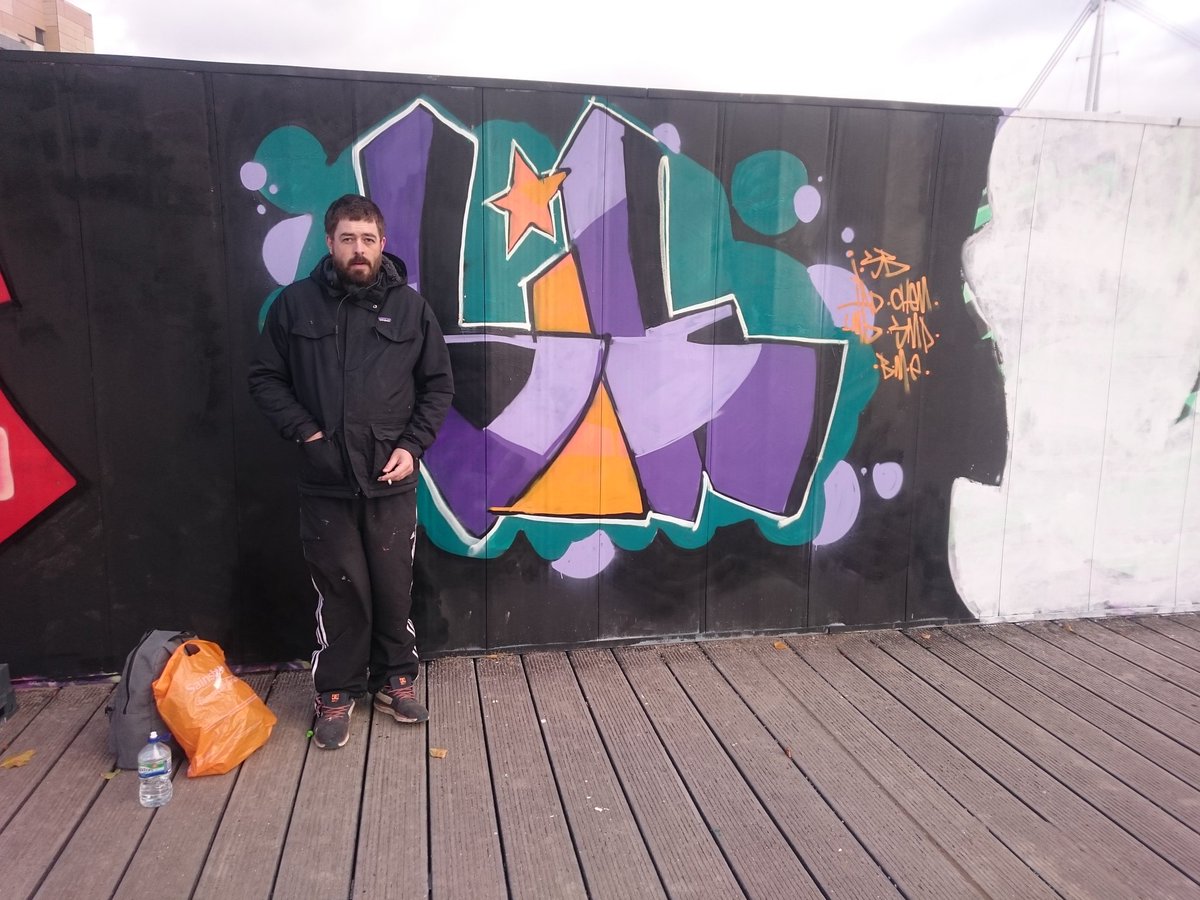 tactileBOSCH's tweet photo. More updates from the graffiti jam! @ThaHoldUp #GOED #taffside #cardiffcontemporary https://t.co/uAAu47Sx1T