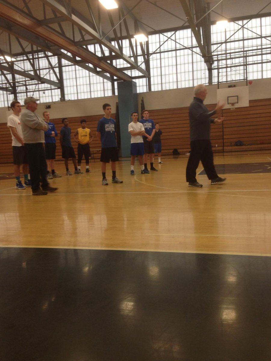 94FiftyCEO's tweet photo. Attleboro coaching and officiating clinic.  We work to improve all phases at all levels. https://t.co/nc9Y316pZc