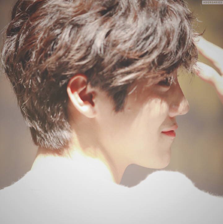lucoolu_'s tweet photo. 151030 #我是证人
cr.ADOREARIES
#LuHan #鹿晗 #루한 #ルハン #HighResolutionLuHan https://t.co/bhr3HwAbRN