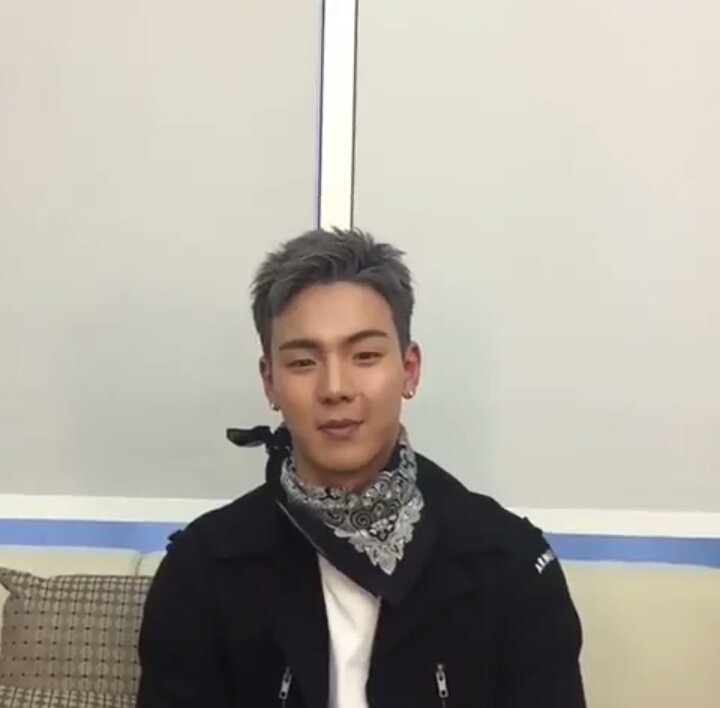 Yogurt On Twitter Never Did I Imagine Shownu In Dark Ash Grey