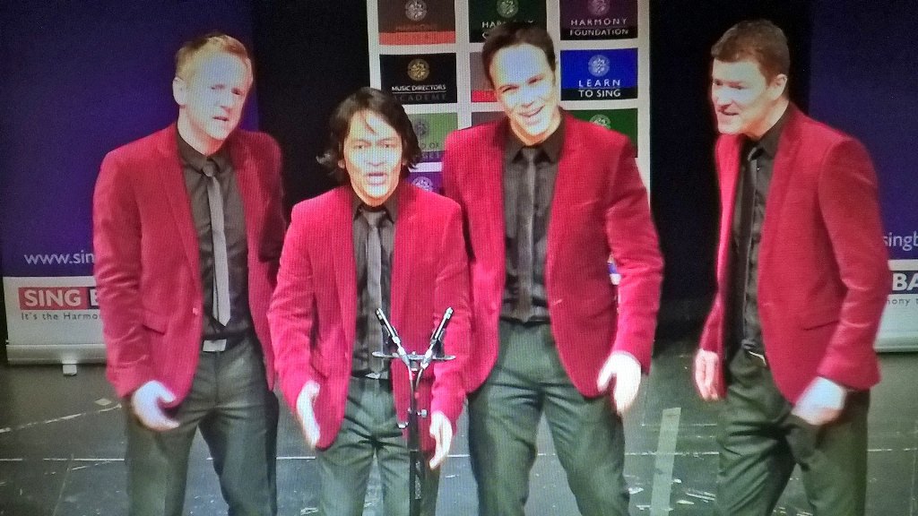 Hustle receive a great reaction to 'Love Me And The World Is Mine'. #babsprelims