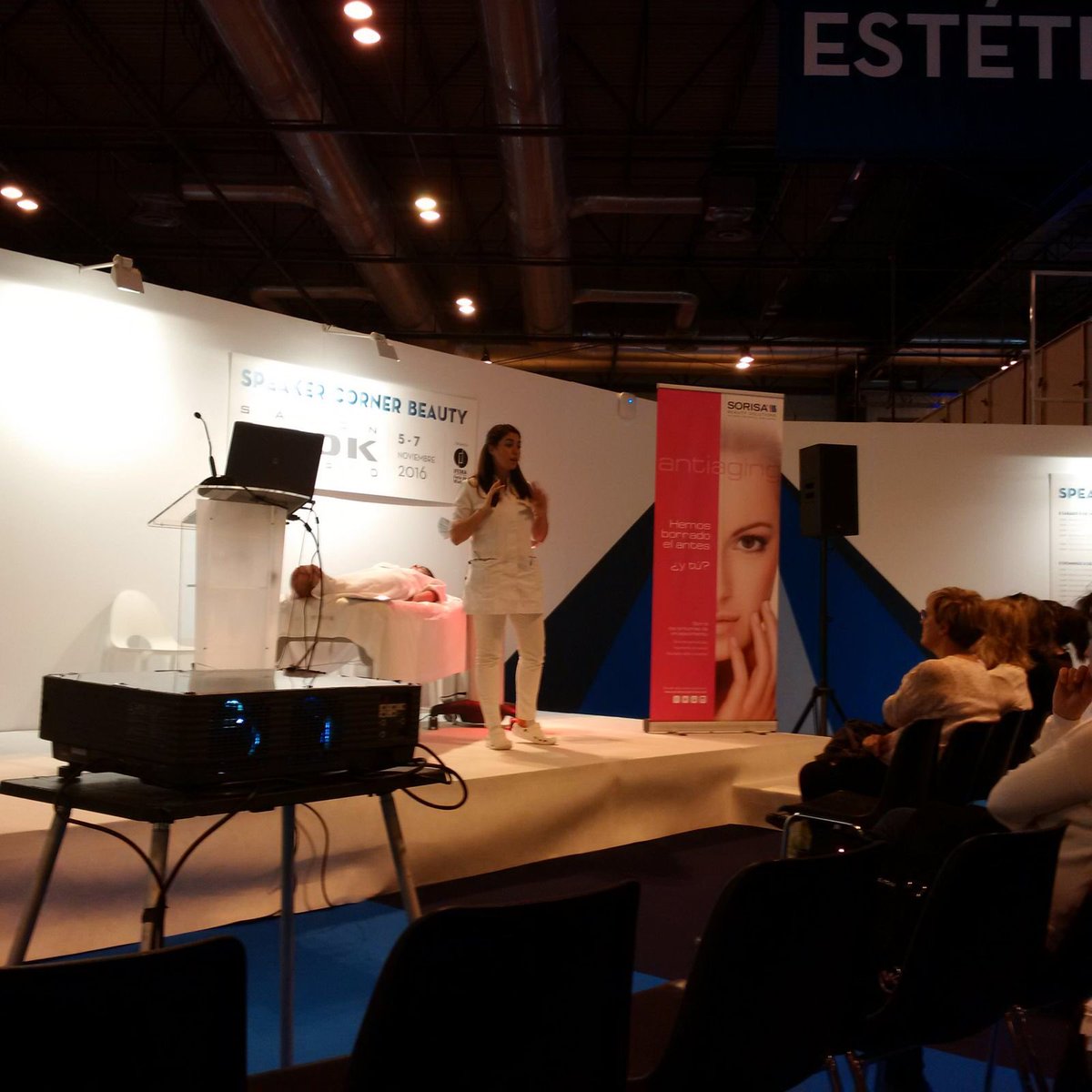 sorisasolutions's tweet photo. SORISA Beauty Solutions presenta en el Speaker Corner del @salonlookmadrid su solución en regeneración celular https://t.co/116FEC2OoD